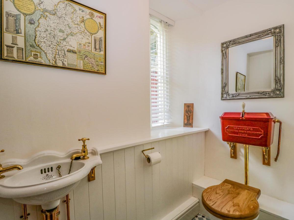 Holiday home Danes Court Bowland Bridge